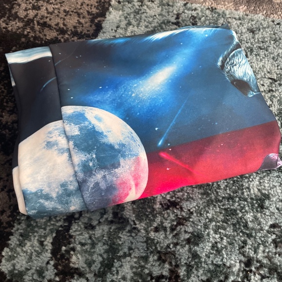 Sweater - Picture 2 of 2